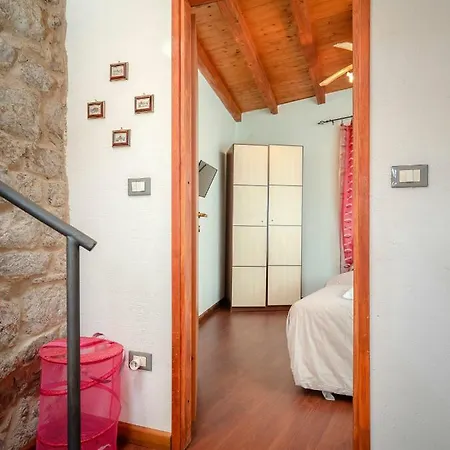 Vacation House ''erika' - Quiet Center! Feriehus *